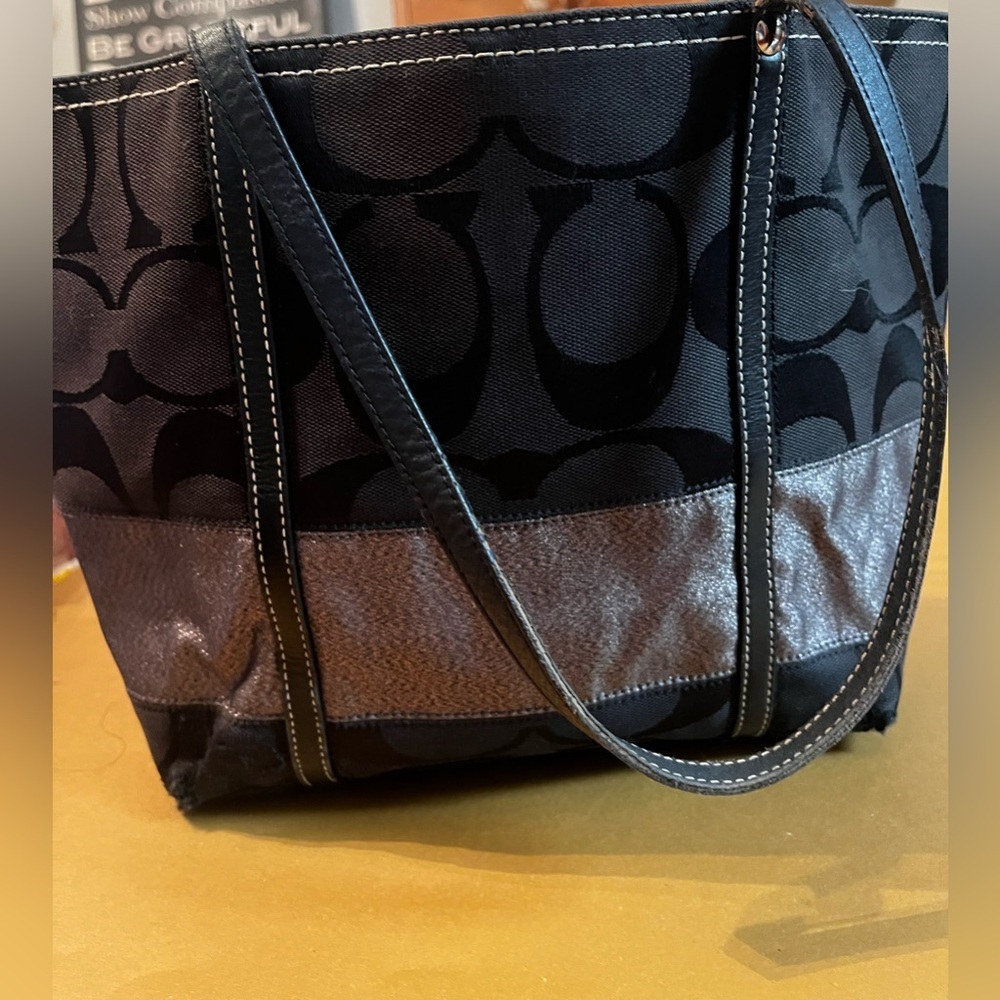 Vintage COACH Black/Gray Signature Stripe Tote Bag Shoulder Purse 11098 - Picture 3 of 12